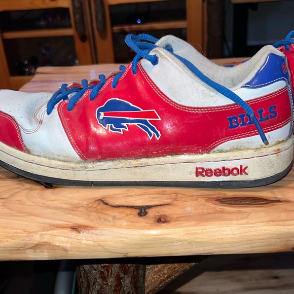 Men’s Buffalo Bills sneakers - Picture 1 of 4